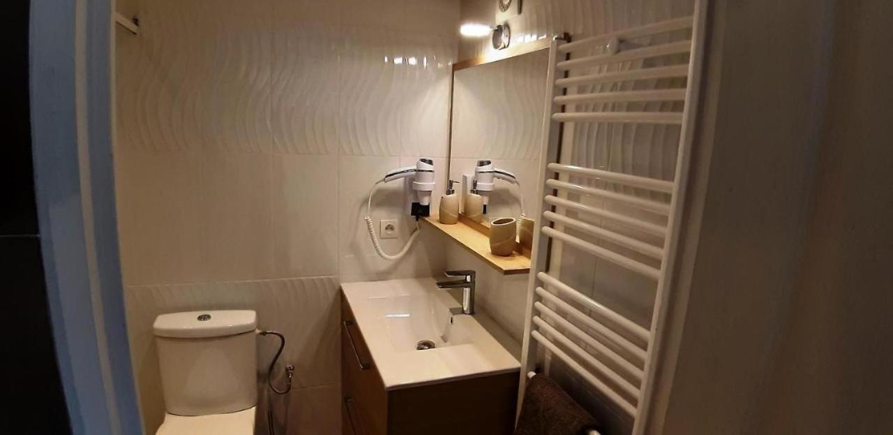 Crew Key West Hostel Αντίμπ Εξωτερικό φωτογραφία